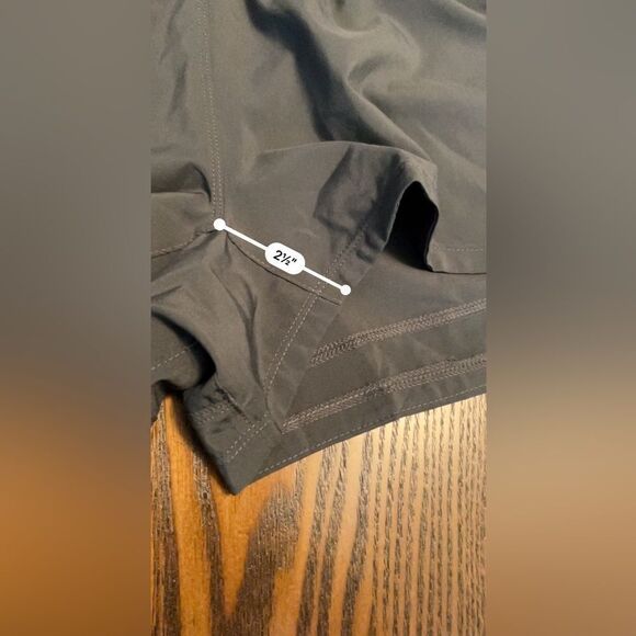 Adidas women’s L pacer 3 stripe gray shorts NWT athleisure activewear workout - Picture 16 of 16